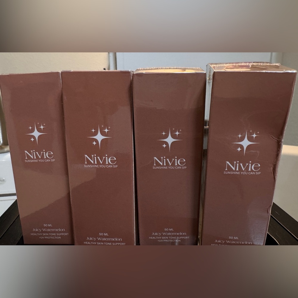 Nivie Juicy Watermelon Health Tonic 50ml
New in sealed box exp 5/20/27